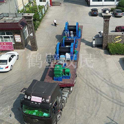 鑿井絞車發貨：雙筒25噸鑿井絞車！